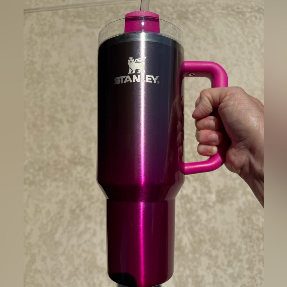 Barely used Stanley Tumbler 40oz Quencher 
Camelia Pink Gradient Ombre